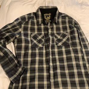 Men’s Kuhl collared button down shirt
